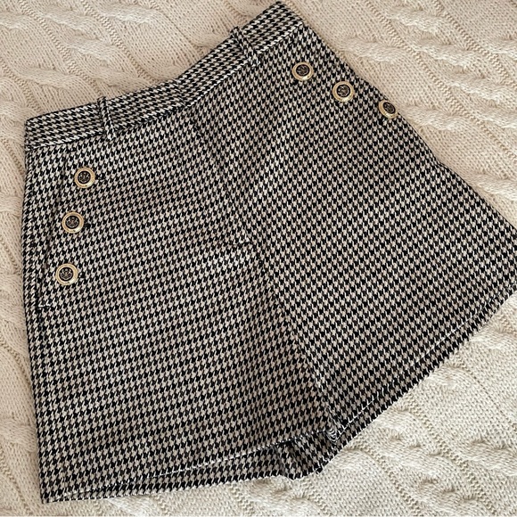 Zara Houndstooth Shorts Black-Tan, Size S - Picture 3 of 11